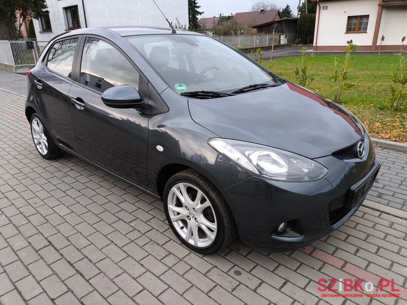 2008' Mazda 2 1.5 Impression photo #3