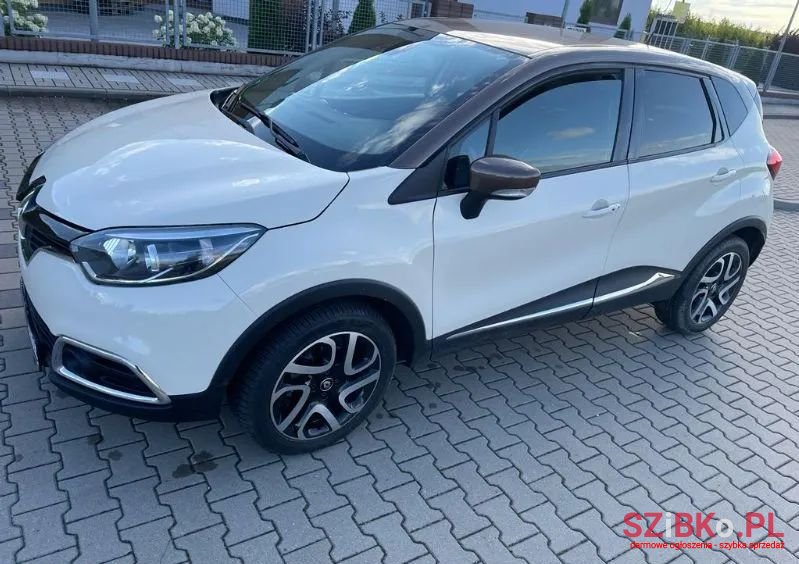 2016' Renault Captur photo #1