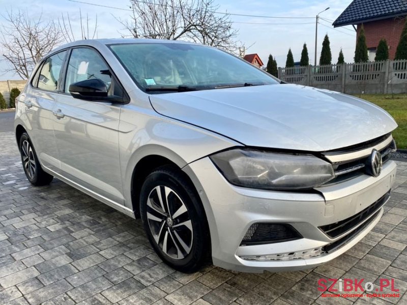 2020' Volkswagen Polo photo #1