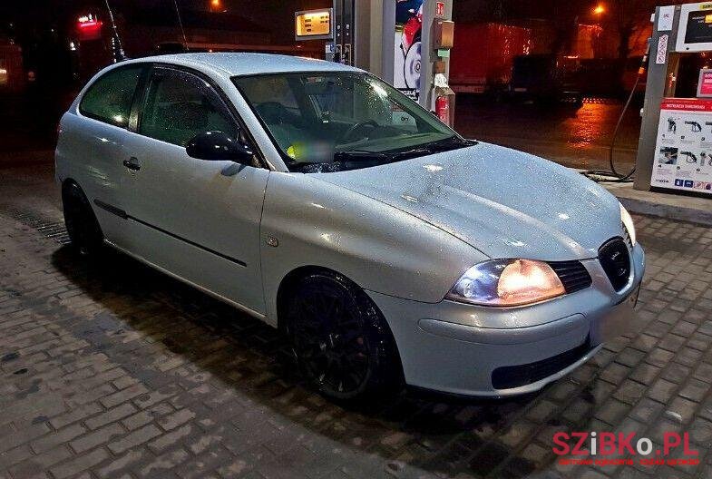 2003' SEAT Ibiza photo #1