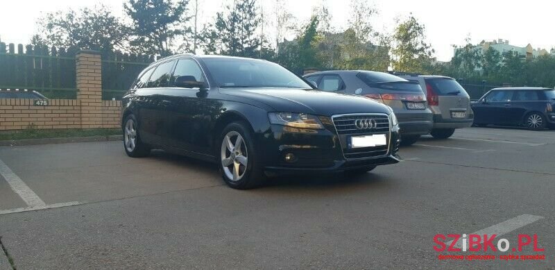 2010' Audi A4 photo #5