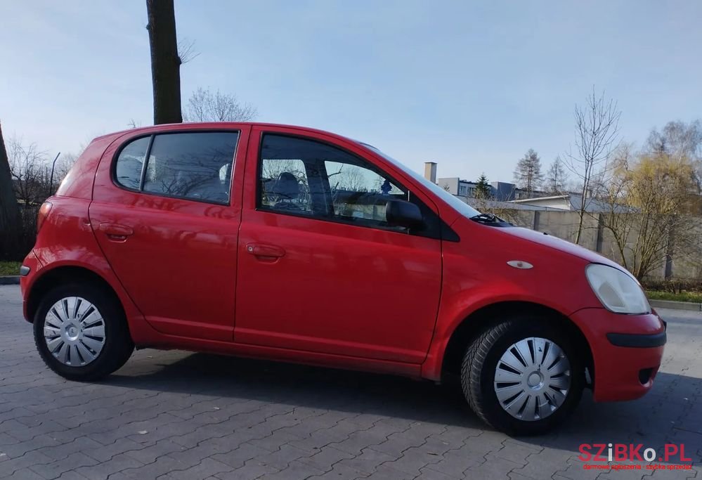 2005' Toyota Yaris 1.0 Terra Plus photo #4