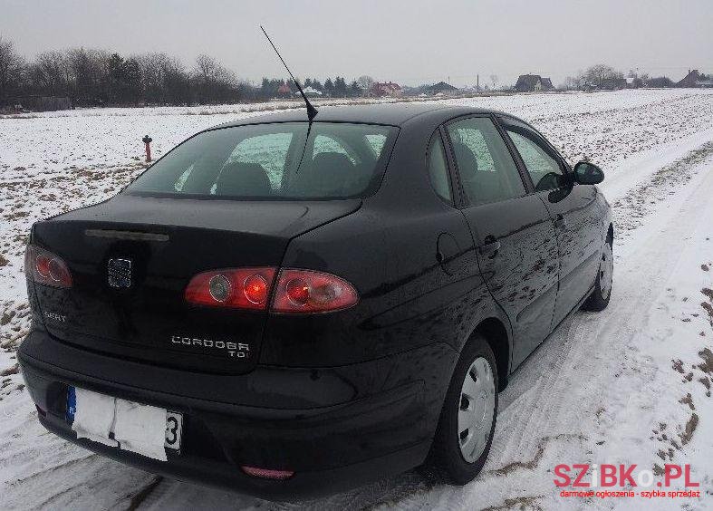 2003' SEAT Cordoba photo #1