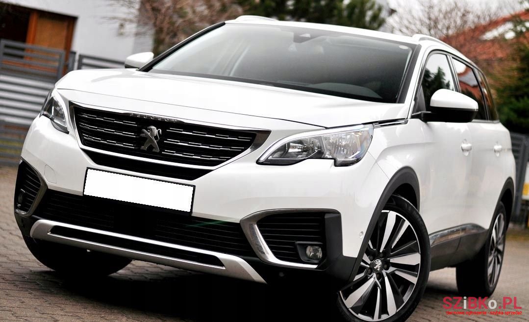 2018' Peugeot 5008 photo #1