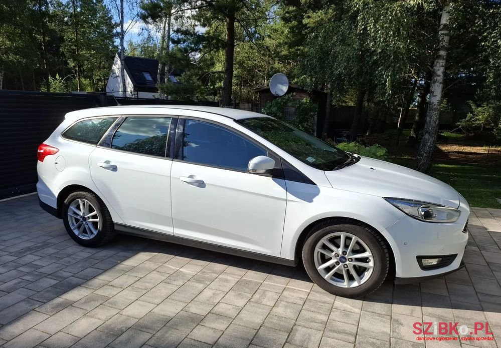 2016' Ford Focus photo #5