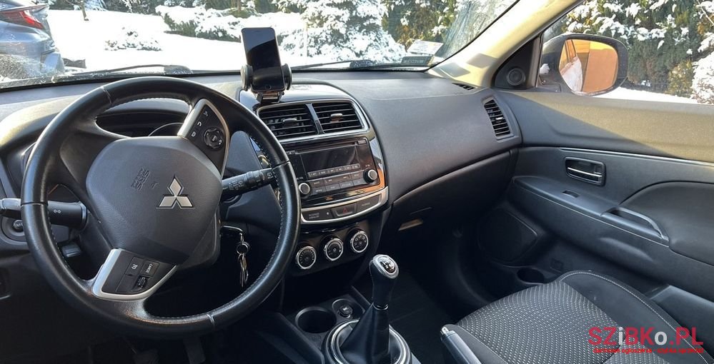 2014' Mitsubishi ASX 1.6 Instyle As&G photo #2