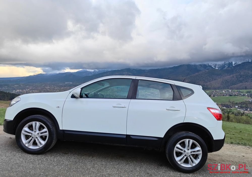 2013' Nissan Qashqai photo #2