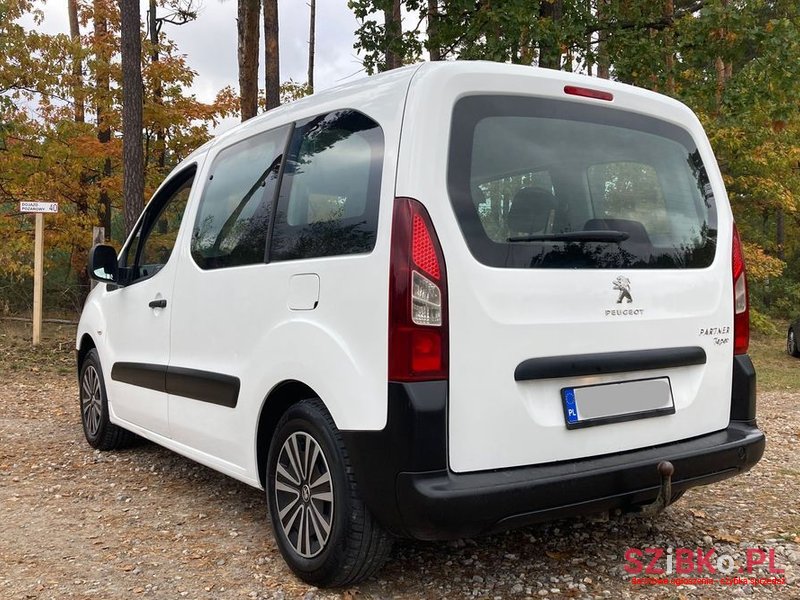 2015' Peugeot Partner photo #3