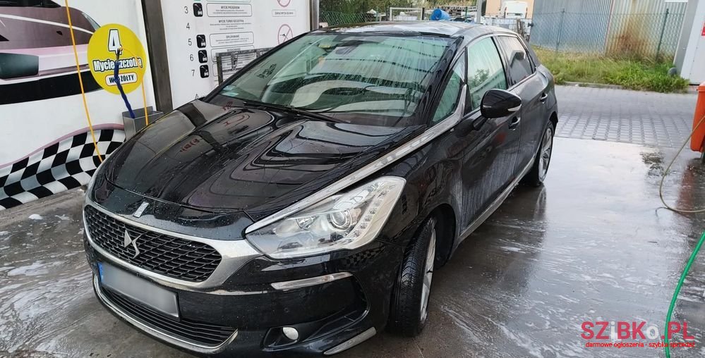 2015' DS Automobiles Ds5 Bluehdi 150 photo #5