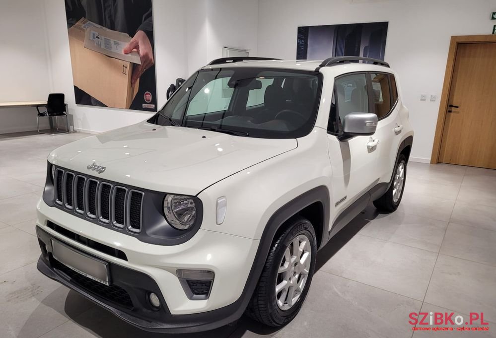 2022' Jeep Renegade photo #1