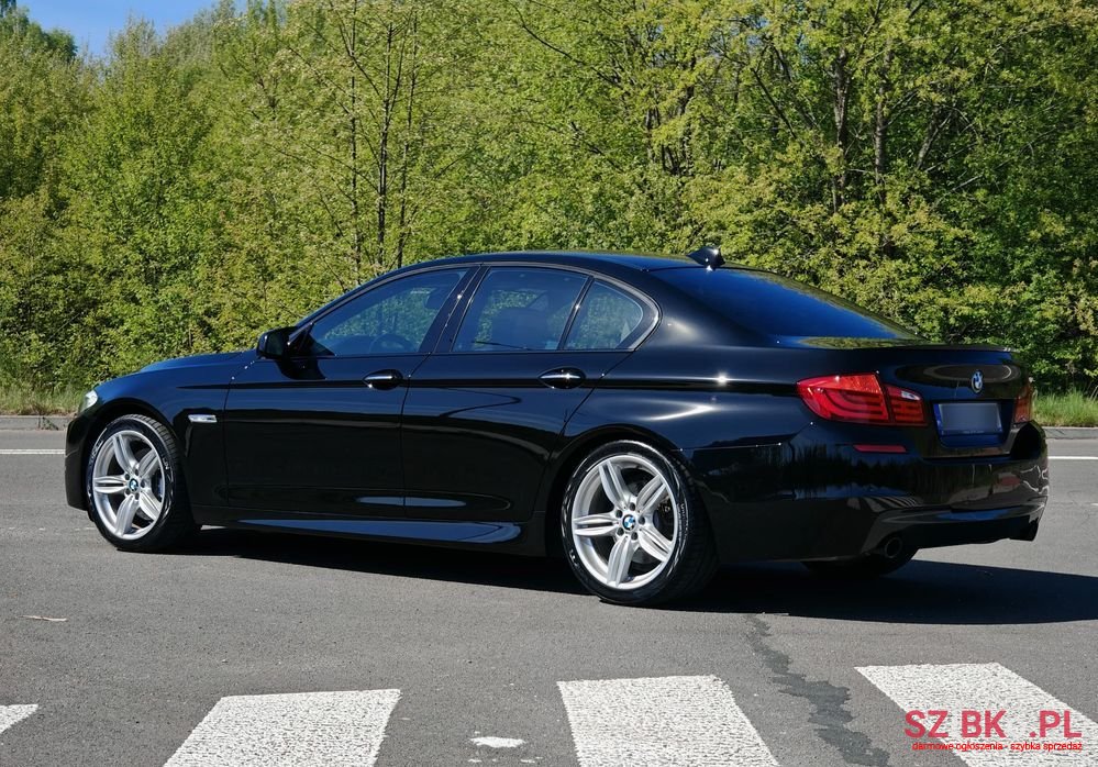 2013' BMW 5 Series 535I photo #2