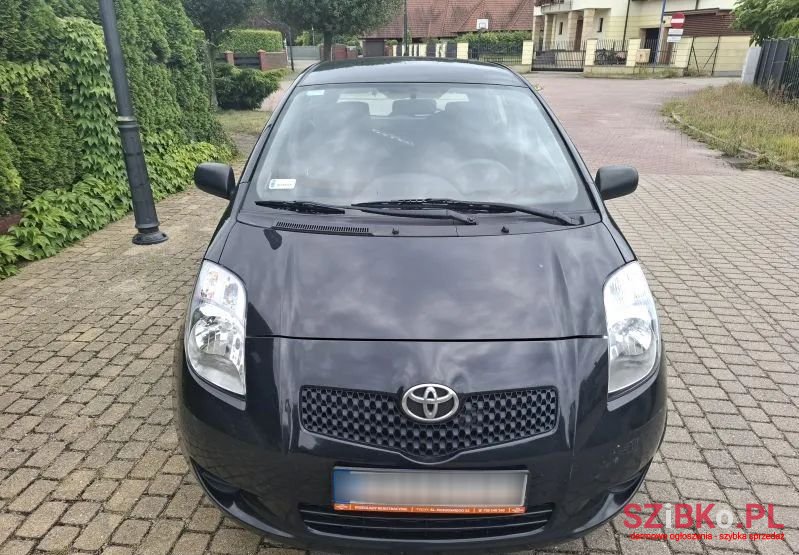 2007' Toyota Yaris 1.3 Luna A/C photo #4