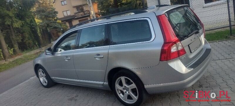 2011' Volvo V70 photo #3