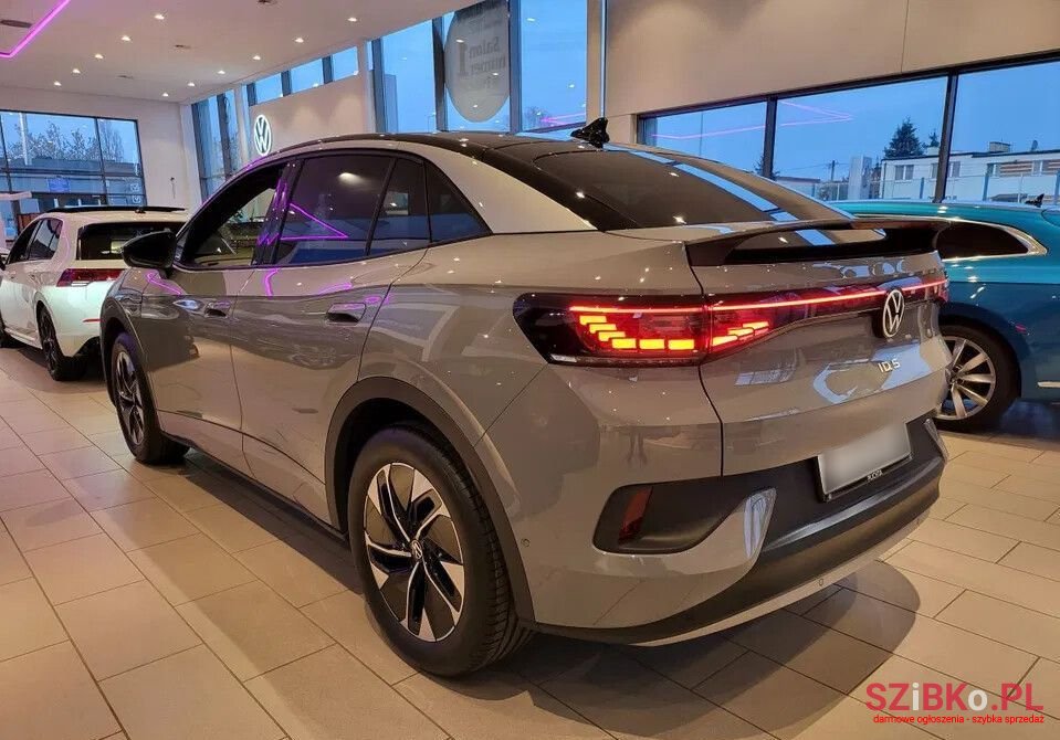 2022' Volkswagen ID.5 photo #2