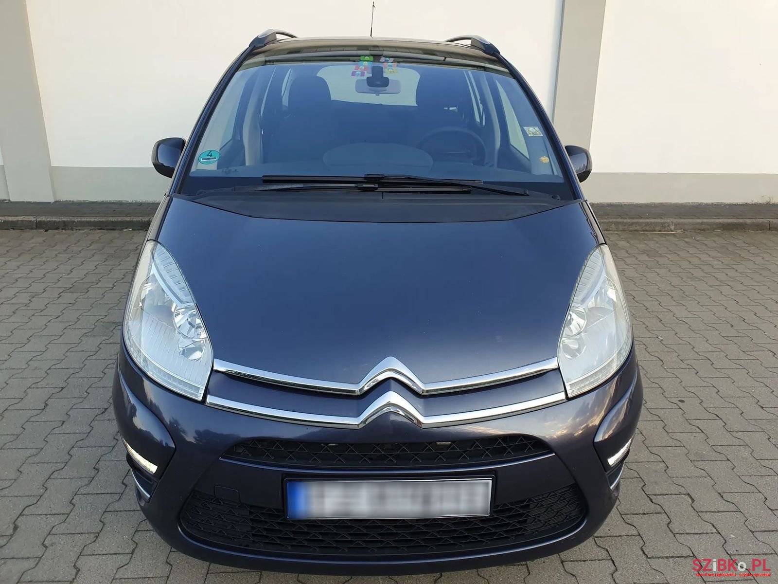 2010' Citroen C4 Grand Picasso photo #3