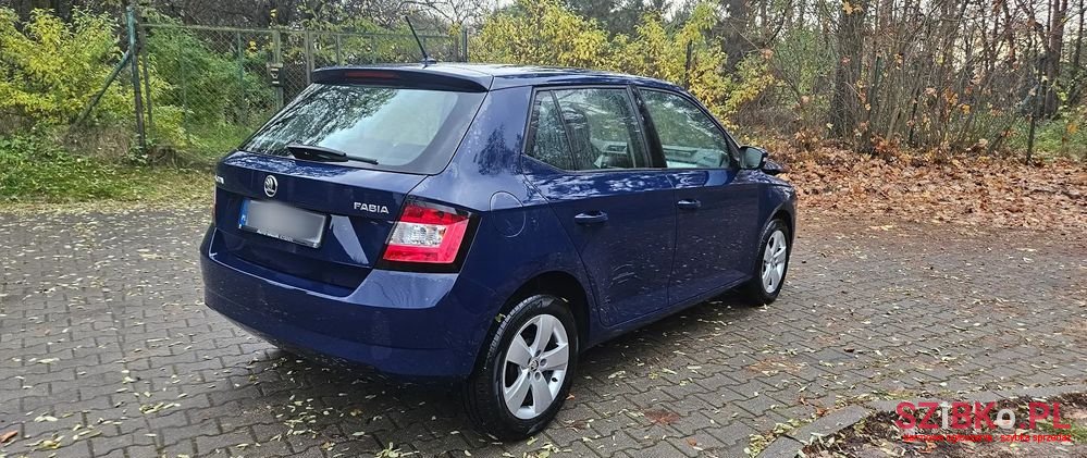 2017' Skoda Fabia 1.0 Joy photo #4