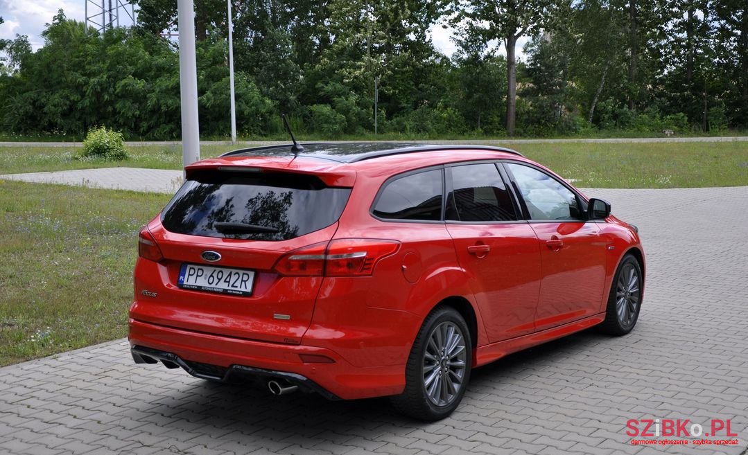 2018' Ford Focus photo #6