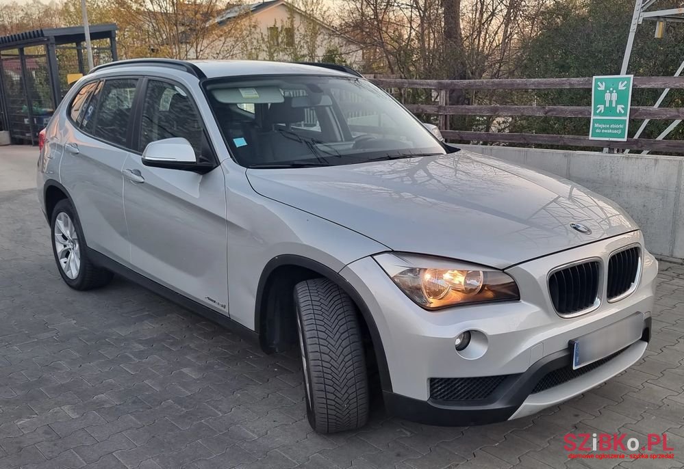 2012' BMW X1 Xdrive25D photo #2