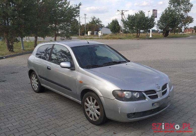 2004' Nissan Almera photo #1