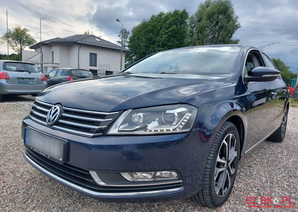 2013' Volkswagen Passat photo #6