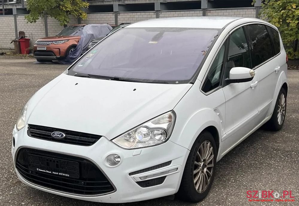 2011' Ford S-Max 2.0 T Titanium photo #1