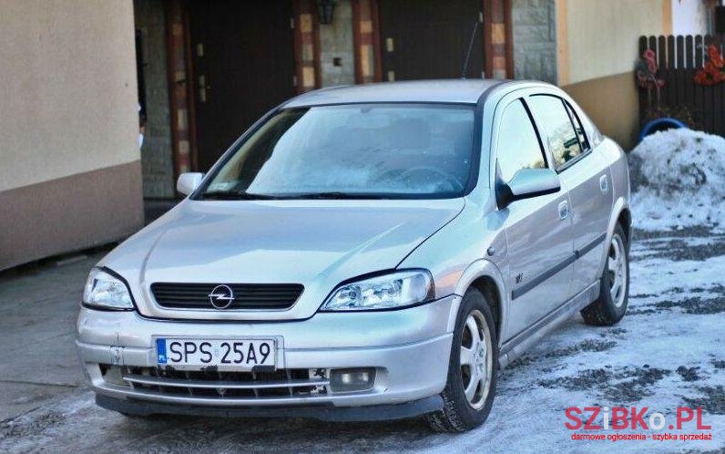 2003' Opel Astra photo #1