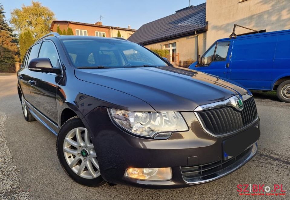 2010' Skoda Superb photo #1