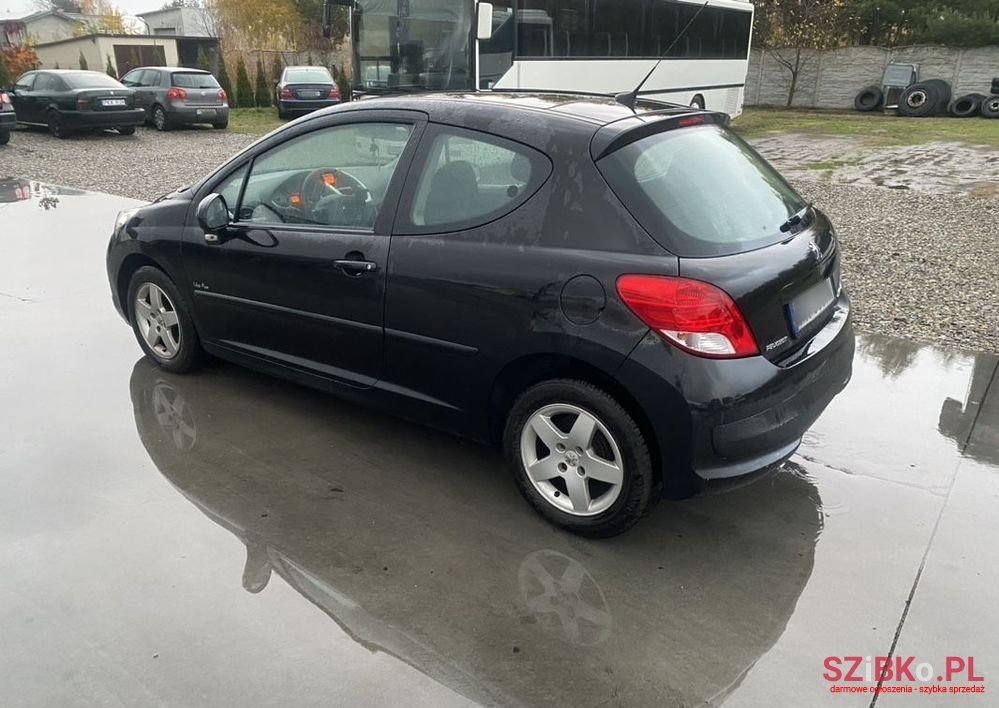 2010' Peugeot 207 photo #3