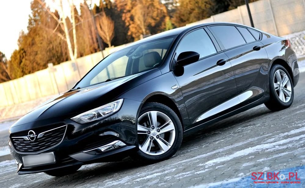 2018' Opel Insignia photo #6