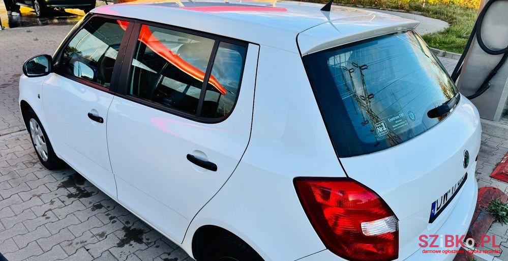 2009' Skoda Fabia 1.4 Tdi Classic photo #3