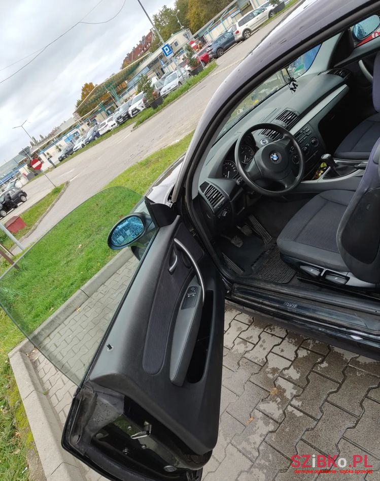 2008' BMW 1 Series photo #3