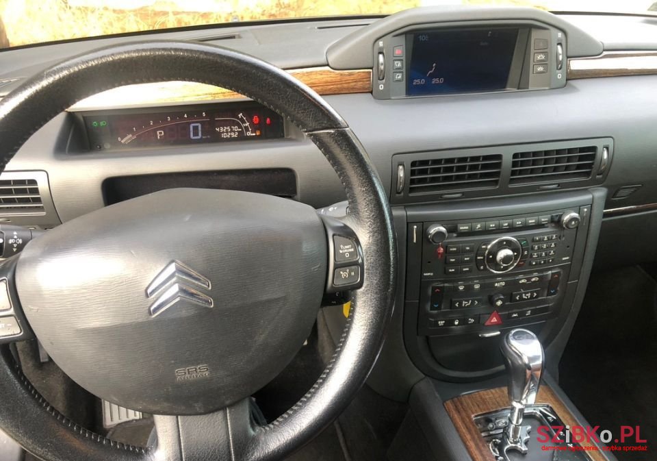 2007' Citroen C6 photo #5