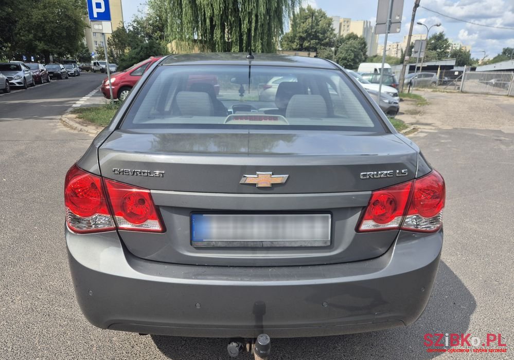 2009' Chevrolet Cruze 1.6 Base photo #6