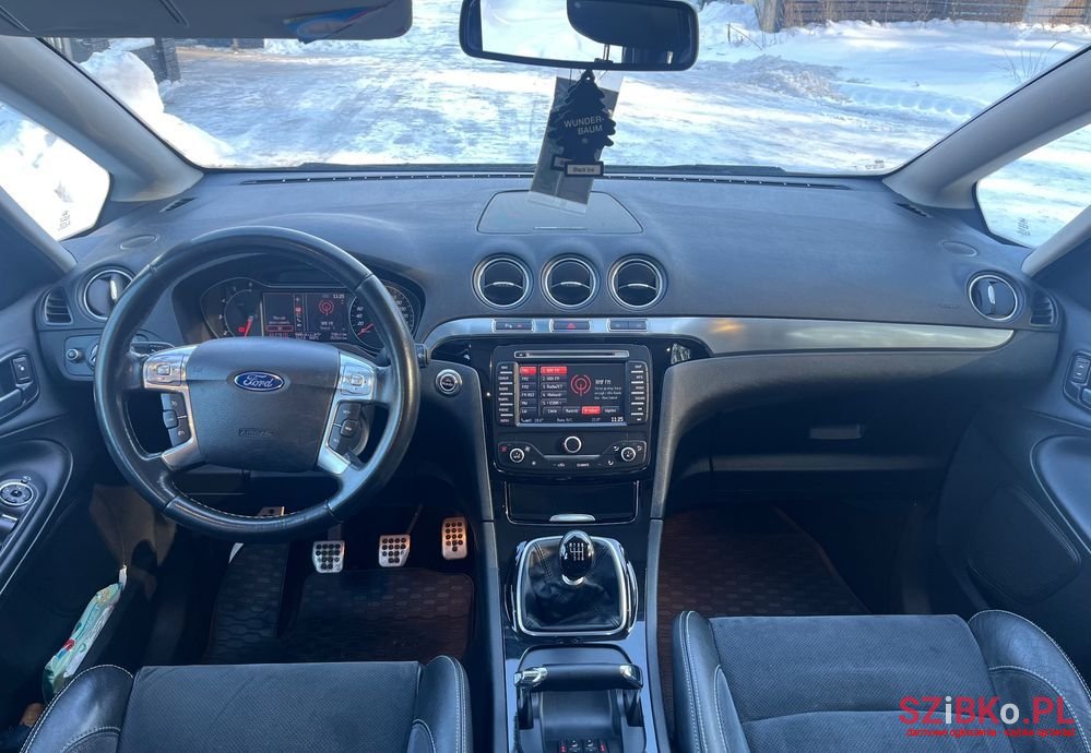 2011' Ford S-Max photo #6