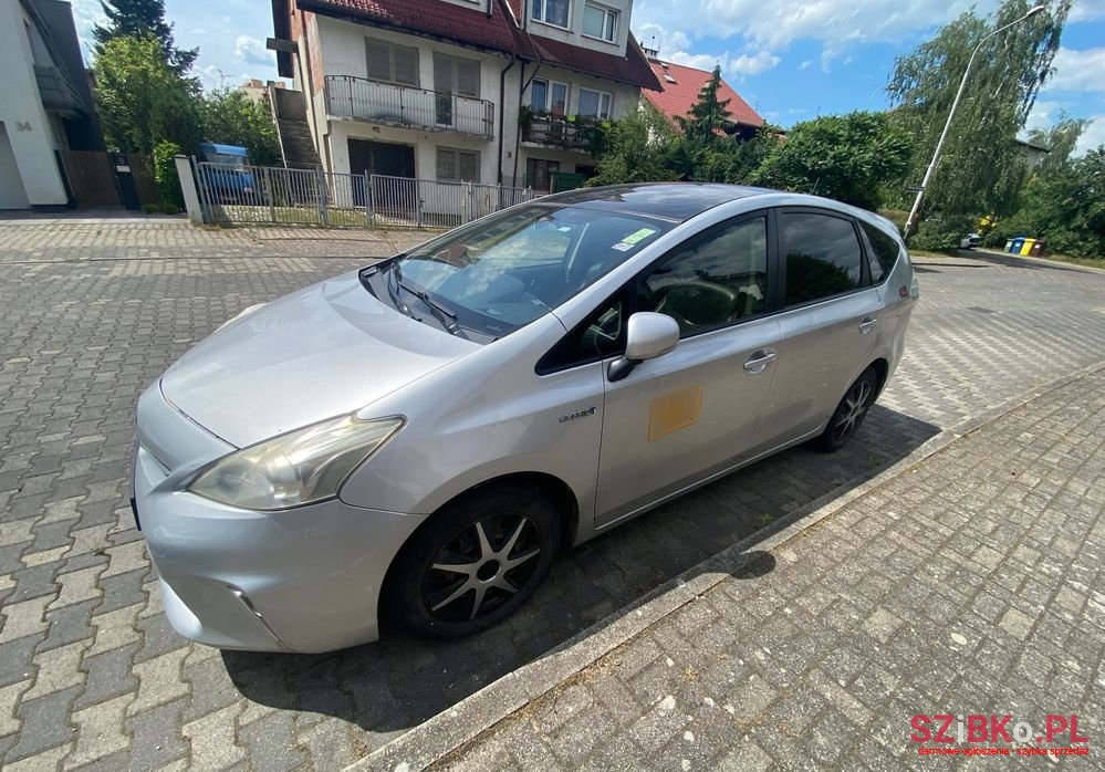 2013' Toyota Prius+ photo #6