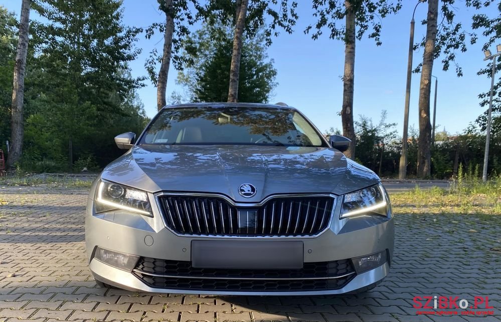 2019' Skoda Superb 2.0 Tdi 4X4 L&K Dsg photo #2