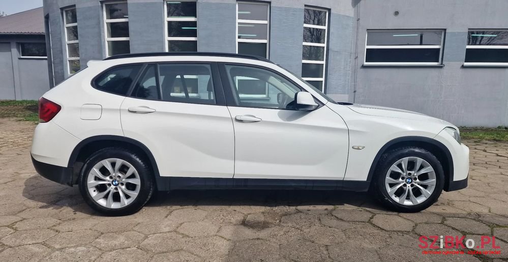 2012' BMW X1 Xdrive20I photo #2