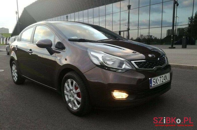 2012' Kia Rio photo #1