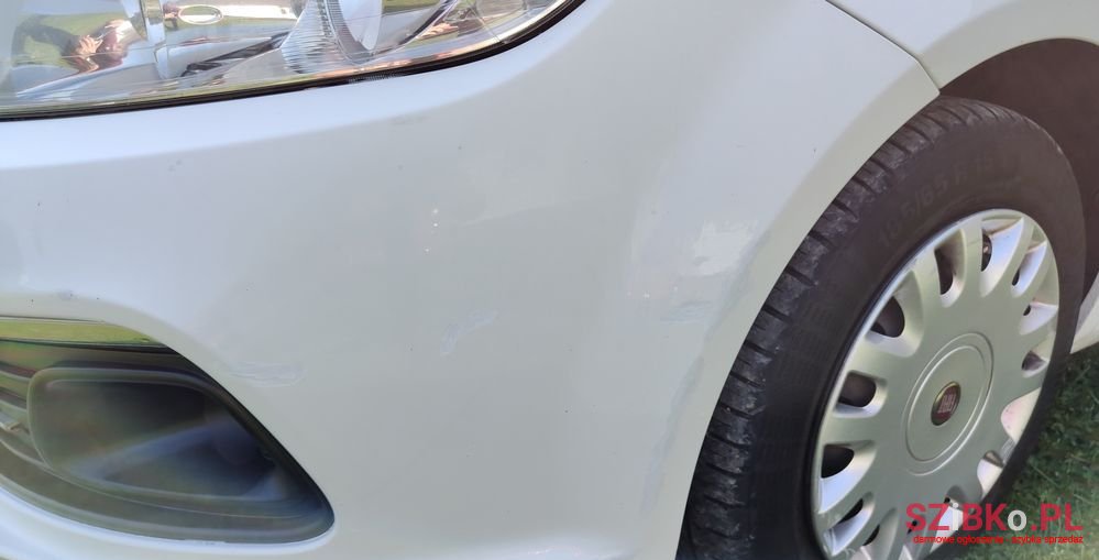 2013' Fiat Linea 1.3 Mj 16V Easy photo #6