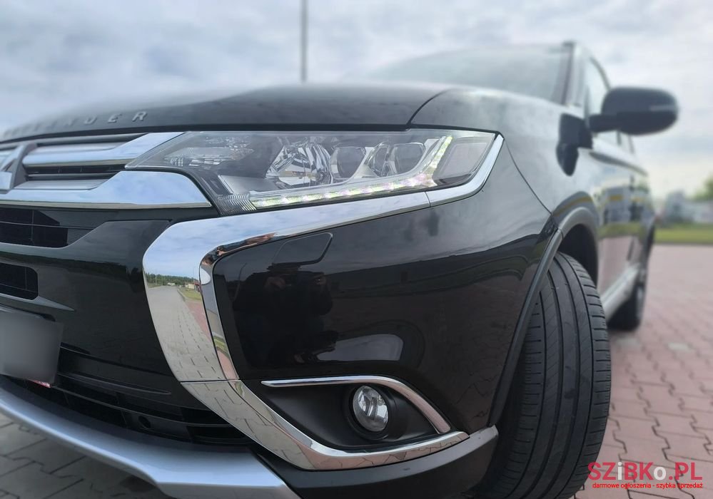 2016' Mitsubishi Outlander 2.0 Intense + 4Wd Cvt photo #4