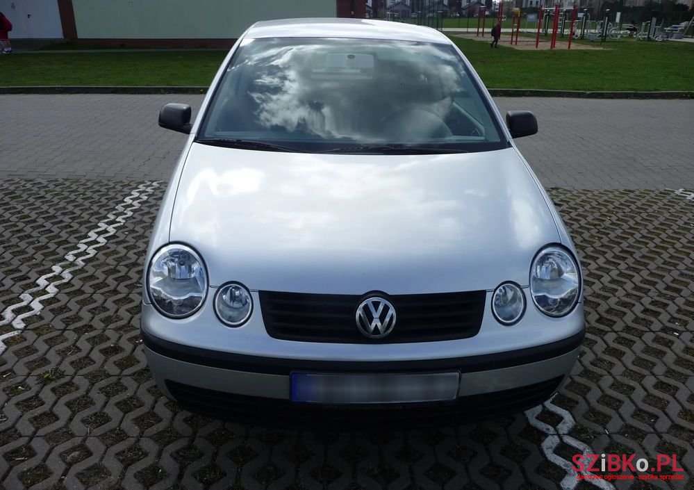 2003' Volkswagen Polo photo #3