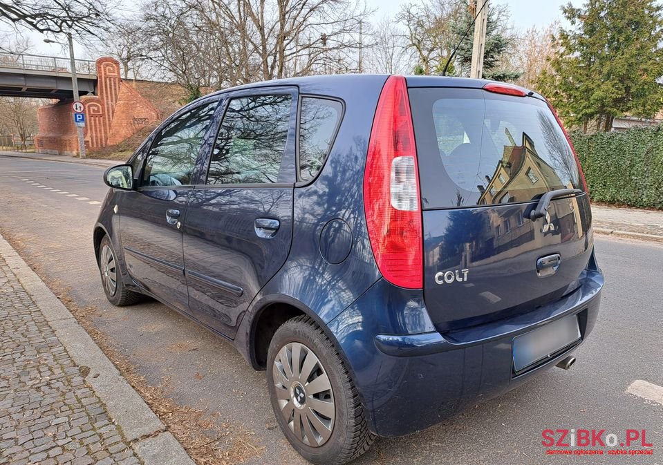 2006' Mitsubishi Colt photo #4