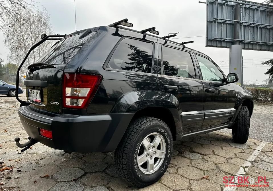2007' Jeep Grand Cherokee photo #3