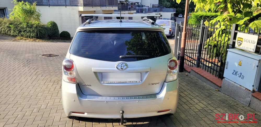 2009' Toyota Verso 2.0 D-4D Sol Sw 7Os photo #6