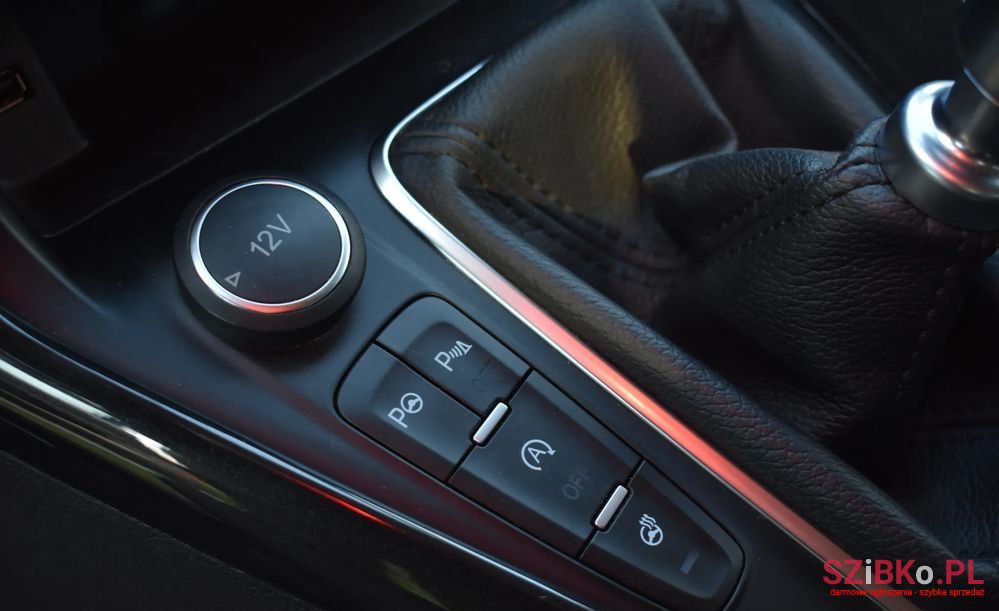 2018' Ford Focus photo #6