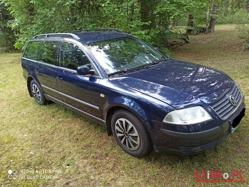 2003' Volkswagen Passat photo #2