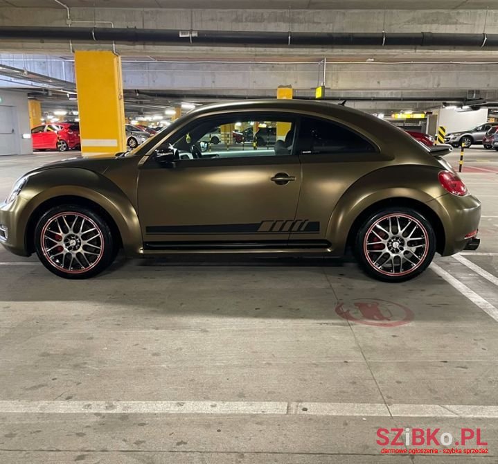 2012' Volkswagen Beetle photo #4