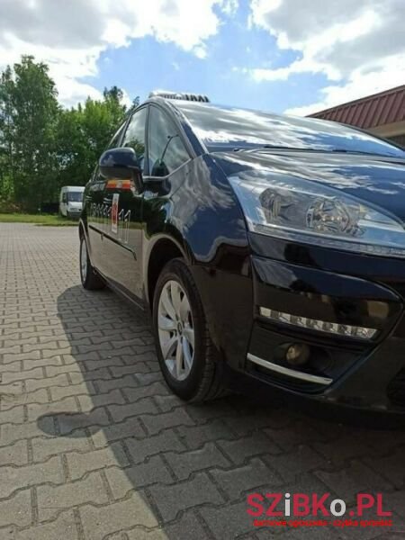 2012' Citroen C4 Picasso photo #4