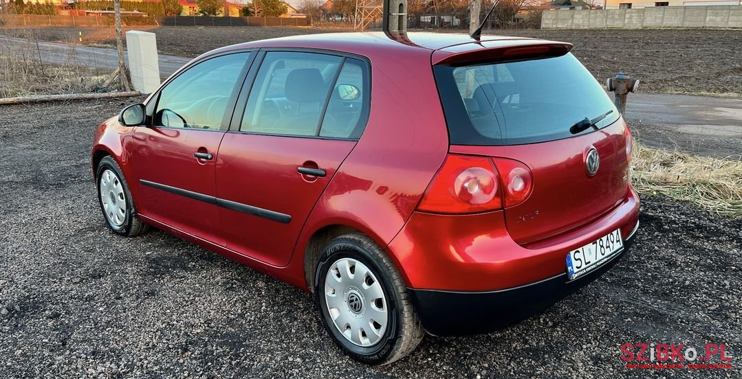 2008' Volkswagen Golf photo #2