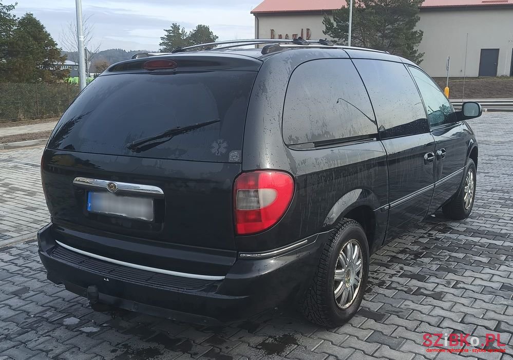 2007' Chrysler Town & Country photo #4